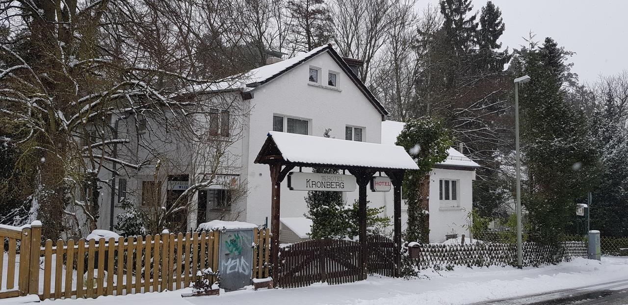 Hotel Kronberg Kronberg im Taunus Esterno foto